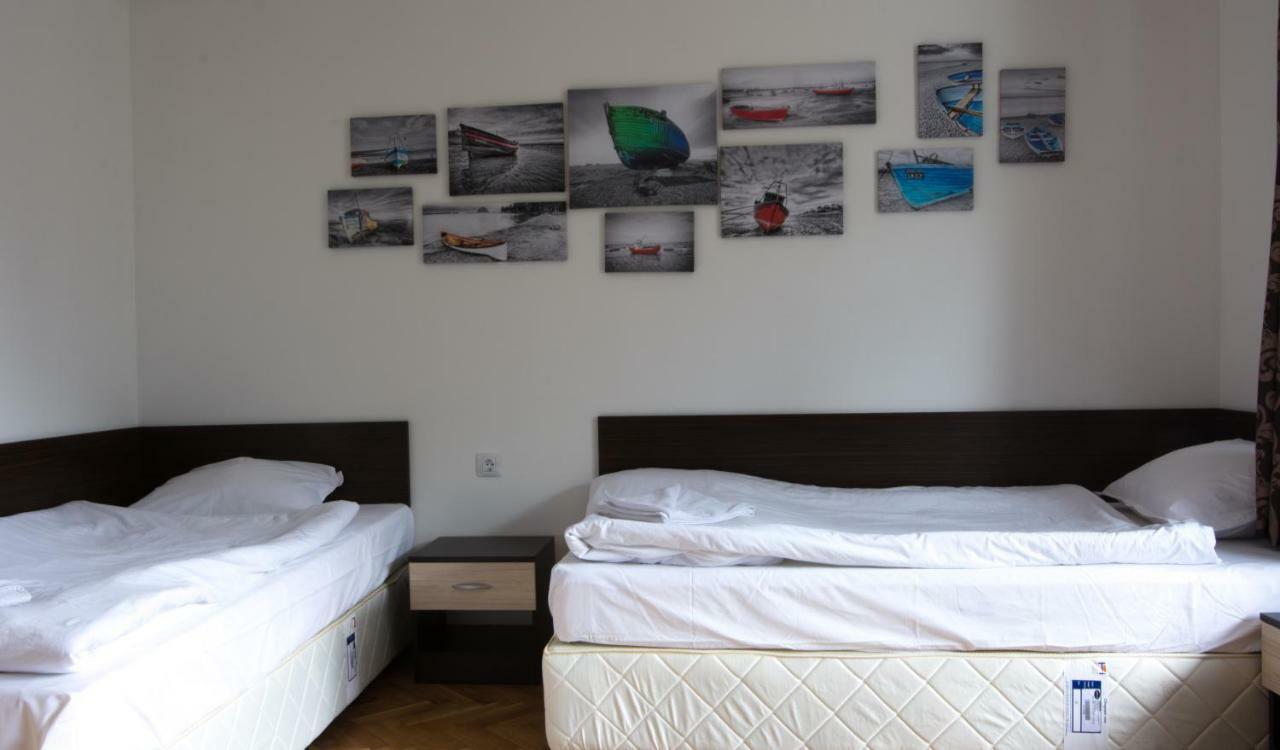 Guest Rooms Old Captain Burgas City Exterior foto